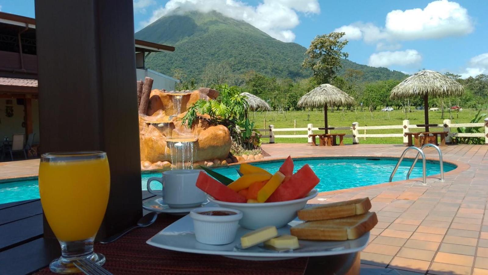 Hotel La Pradera Del Arenal La Fortuna Exterior photo