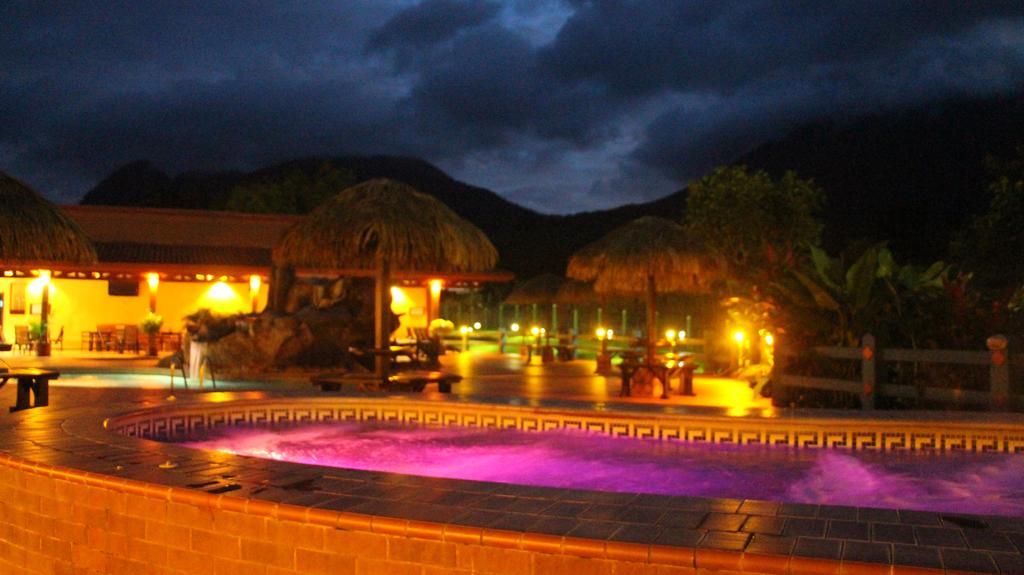 Hotel La Pradera Del Arenal La Fortuna Exterior photo