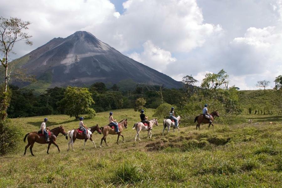 Hotel La Pradera Del Arenal La Fortuna Exterior photo